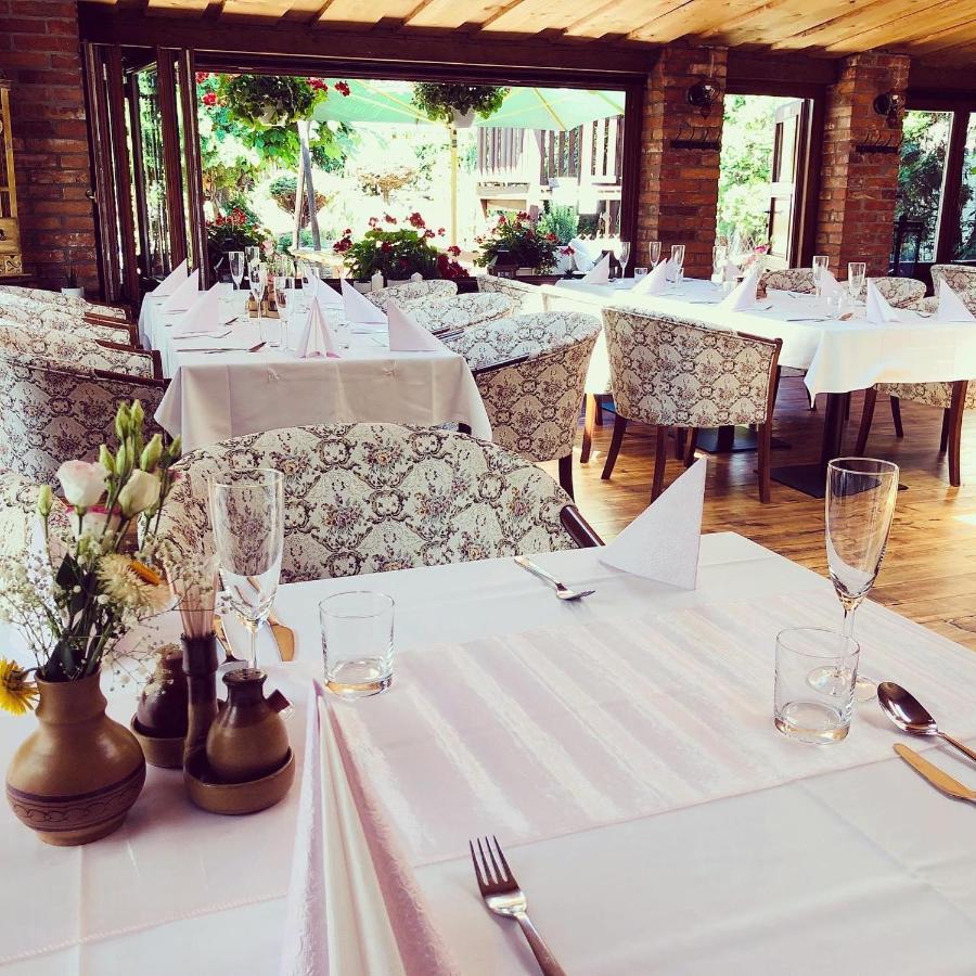 Maria Penzion & Restaurant Trencin Exterior photo
